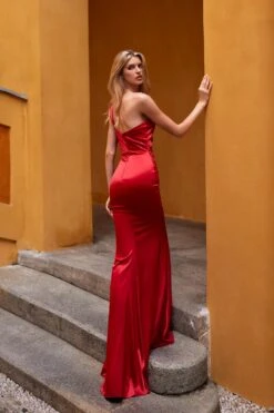 Betty - Red -ALAMOUR DRESS SALE 129 2e02cc06 d2ee 4043 be6d 8e4d7eda1512