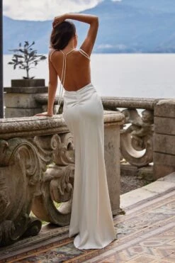 Elizabeth - White -ALAMOUR DRESS SALE 15 34c5e0e1 51cf 4d36 98d2 85c9fff11a36