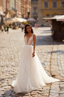 Avery Gown -ALAMOUR DRESS SALE 18 77f4e132 ce0e 482f 8bbc fd5510029209