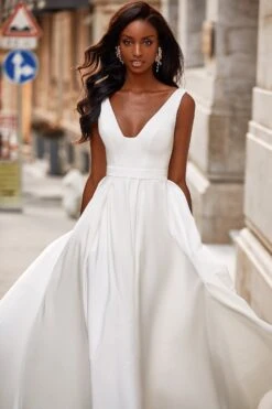 Keri Gown 7 Keri Gown -ALAMOUR DRESS SALE 18 882f50d9 d7d4 450c bd02 f3683a800c92