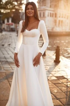 Lale Gown 10 Lale Gown -ALAMOUR DRESS SALE 1 76acb37a d1d1 464e b333 c34120650601