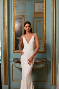 Abriana - White -ALAMOUR DRESS SALE 25 ba826d78 948d 402b b2b0 d88726eca4e4