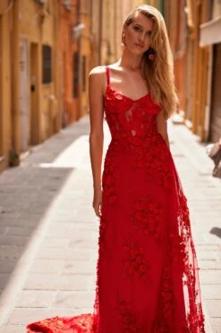 Magda - Red -ALAMOUR DRESS SALE 26 c2f4a45d 51ac 47a2 a827 c47a0401135c