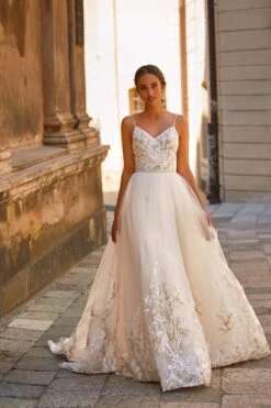 Luxe Clair Gown -ALAMOUR DRESS SALE 33 866e8935 436f 4331 b914 c35fb3055dd3