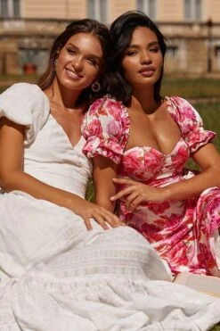 Lara Dress -ALAMOUR DRESS SALE 39 ff2fa71d d331 49fd 902f 3d6fed7cb7f3