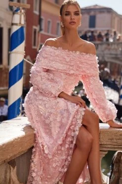 Noorain Dress -ALAMOUR DRESS SALE 54 bb0fe357 2c36 4872 b2fd 401b81c8d990