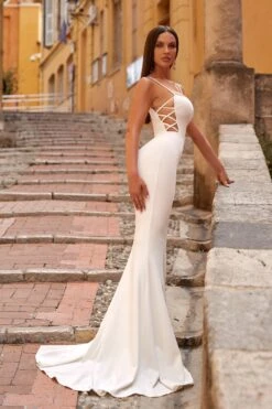 Kasey - White -ALAMOUR DRESS SALE 66 b933e67d 376c 417b 8bf6 960d668eaa8a