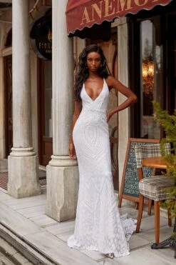 Kalila - White -ALAMOUR DRESS SALE 70 bd81d89f 8669 4f53 9159 1850a0f4d104