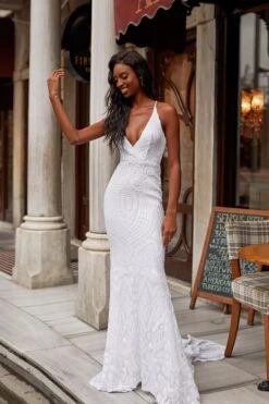 Kalila - White -ALAMOUR DRESS SALE 72 0fac5566 3e65 4dbd 9143 677e0121c91d