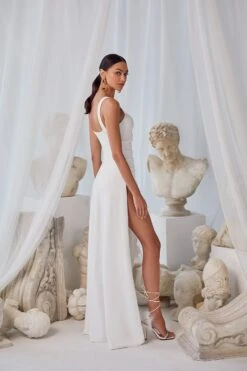 Laria - White -ALAMOUR DRESS SALE 8 1600x 460a985a 56b4 4334 9974 4c8b56dad474