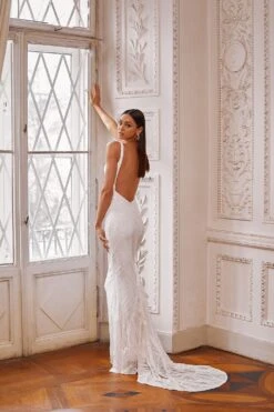 Larisa - White -ALAMOUR DRESS SALE 8 ee705FGHece c702 4056 8d3c 664b94257b23 1600x ce172a11 e03e 44d1 8aa3 4b86fe8d62a2