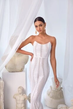 Nora - White 9 Nora - White -ALAMOUR DRESS SALE 8 ee7RS05ece c702 4056 8d3c 664b94257b23 1600x e1ddaaa9 d9f9 48de 8179 b4e750c50c5d