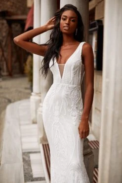 Meghan - White -ALAMOUR DRESS SALE 92 3d54ba6c b5aa 427f b1f8 806b49859bb8